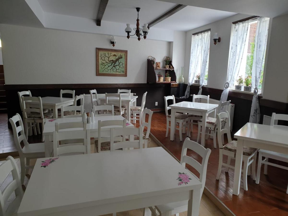 Hotel Ho2 Poiana Marului מראה חיצוני תמונה